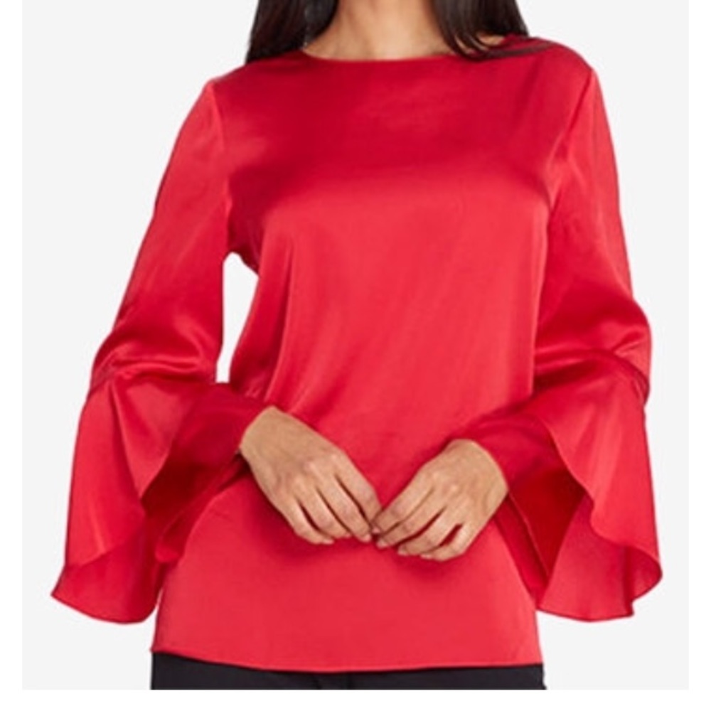 Tahari top. Never worn.